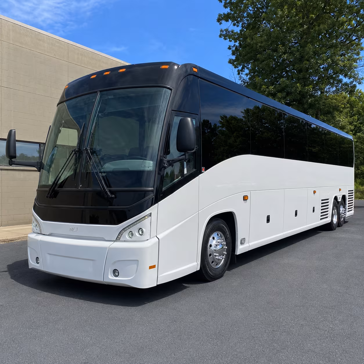 how the distance and duration of your trip affect charter bus rates in tamarac