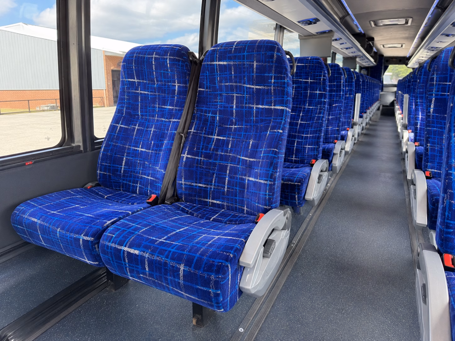 how the type of bus you choose changes the price in tamarac florida