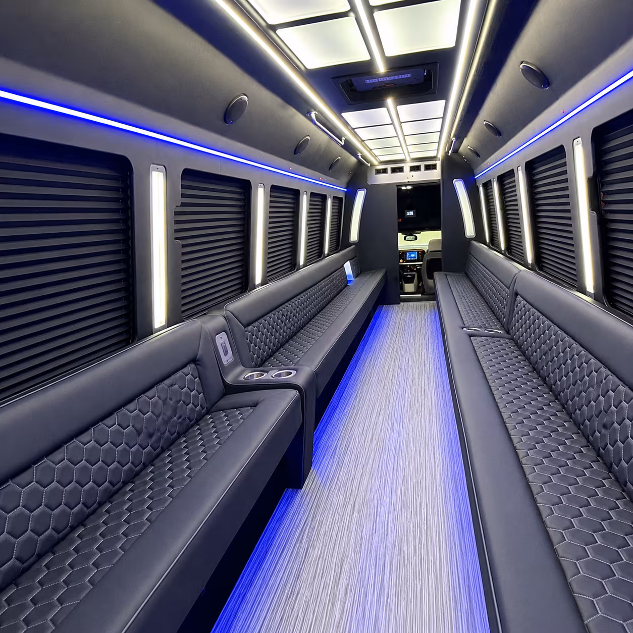 in tamarac prom and quinceanera party buses are easy to find and book