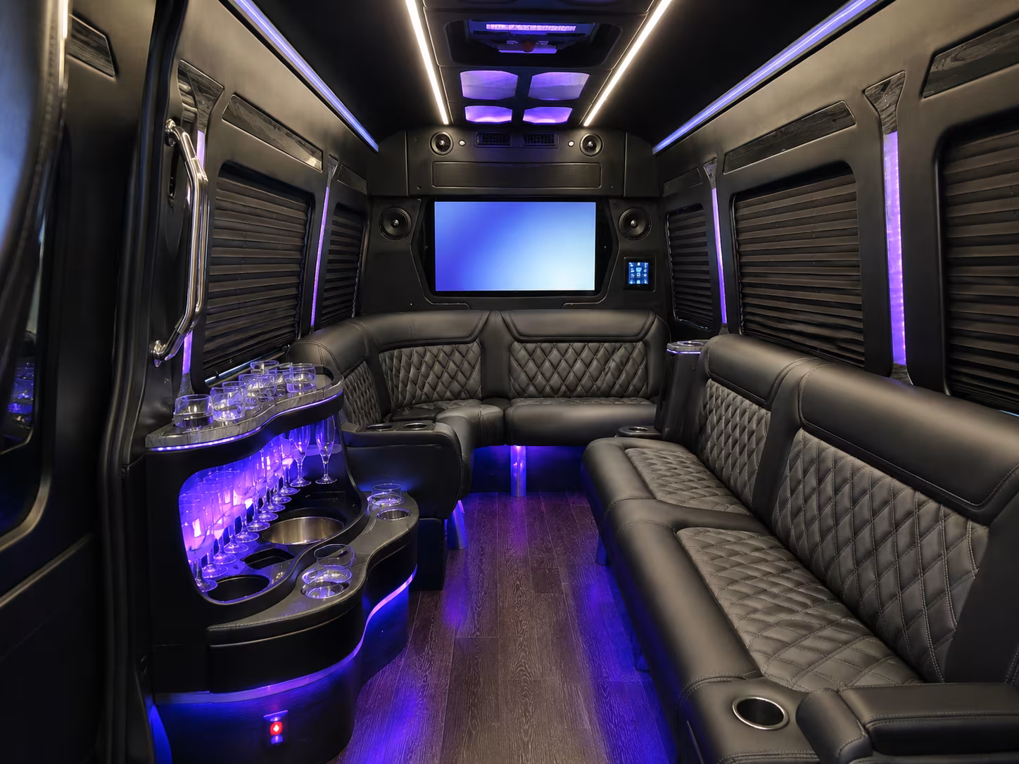 we help you compare shuttle buses for corporate events at amerant bank arena and nearby venues